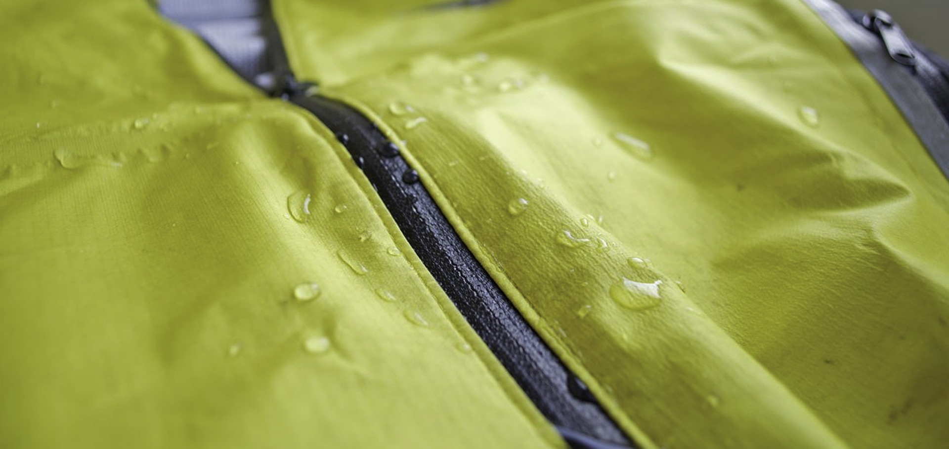 ROPA DE LLUVIA - Protección ante climas adversos - Encuentre su producto